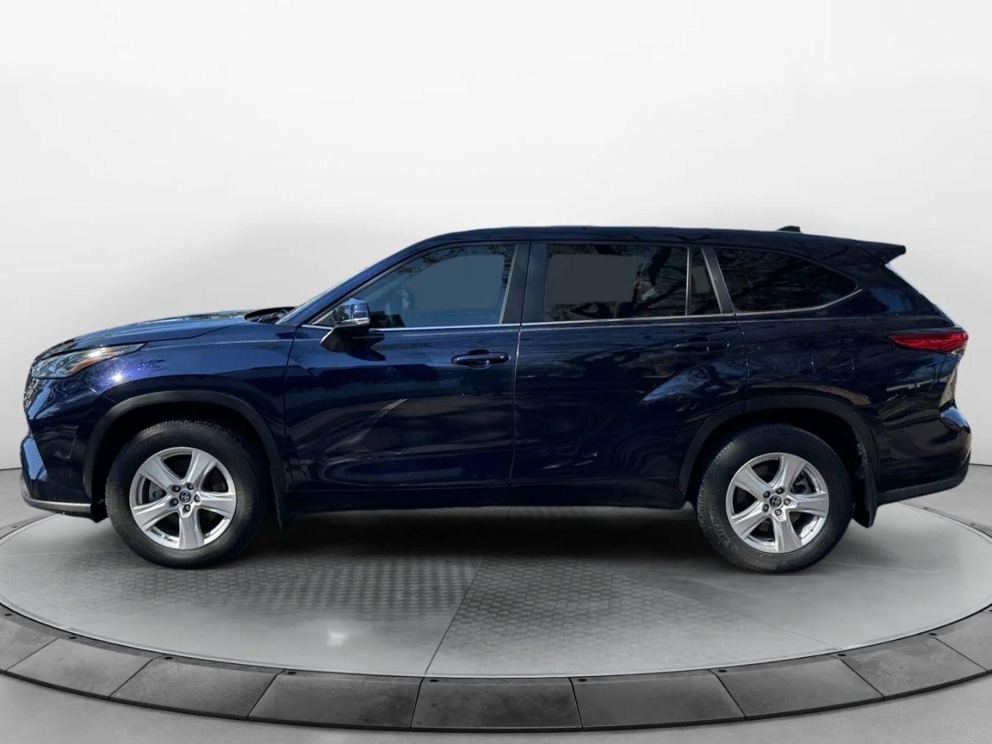 Toyota Highlander Le Sport Utility 4D - Thumbnail 10