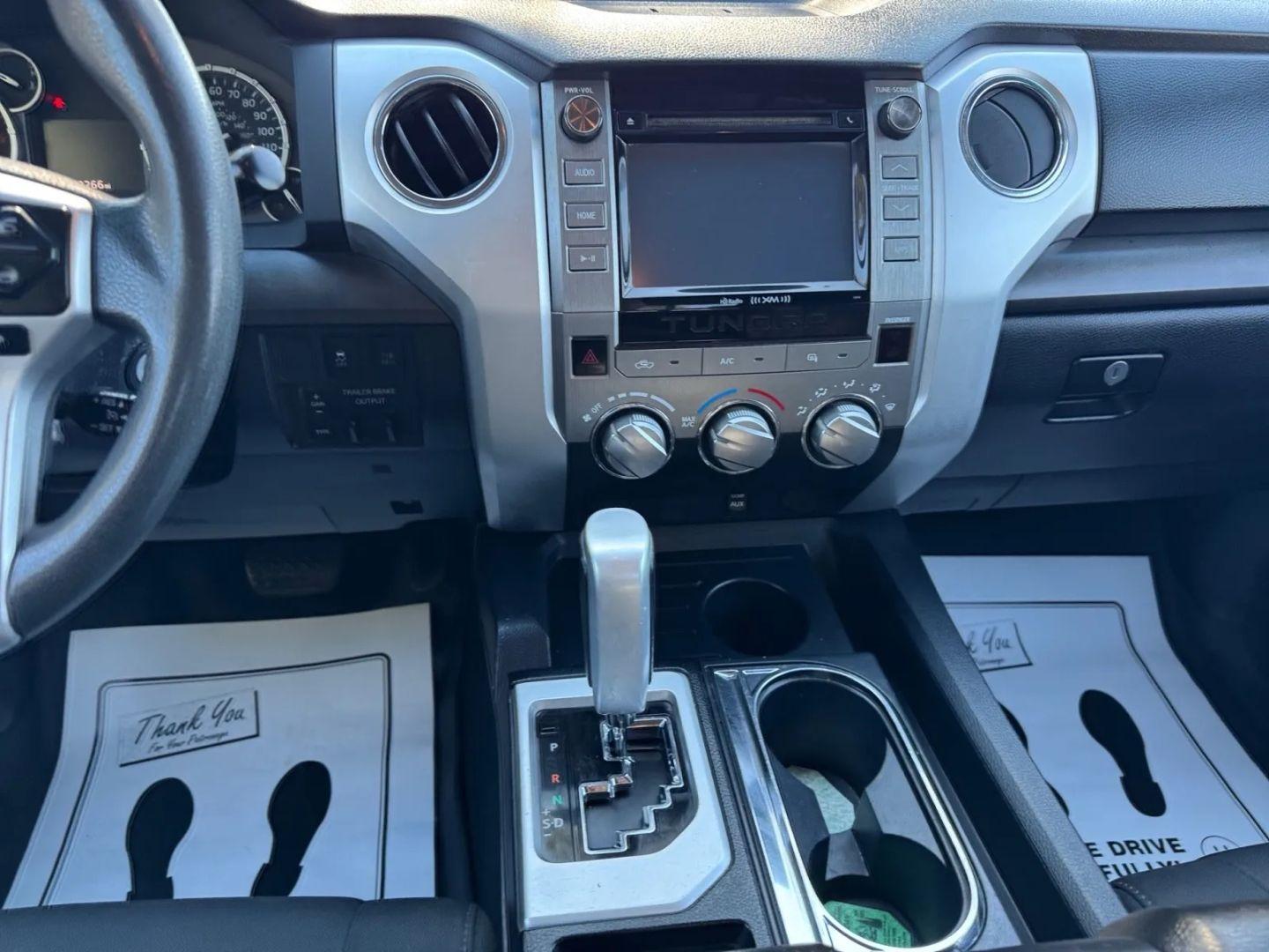 Toyota Tundra Double Cab Sr5 Pickup 4D 6 1/2 Ft - Thumbnail 18