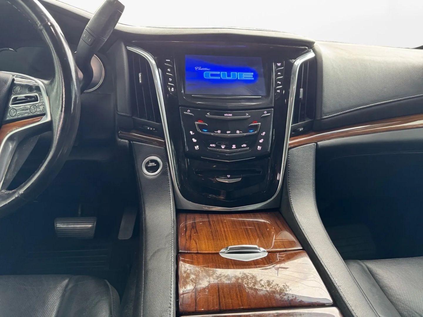 Cadillac Escalade Esv Luxury Sport Utility 4D - Thumbnail 18