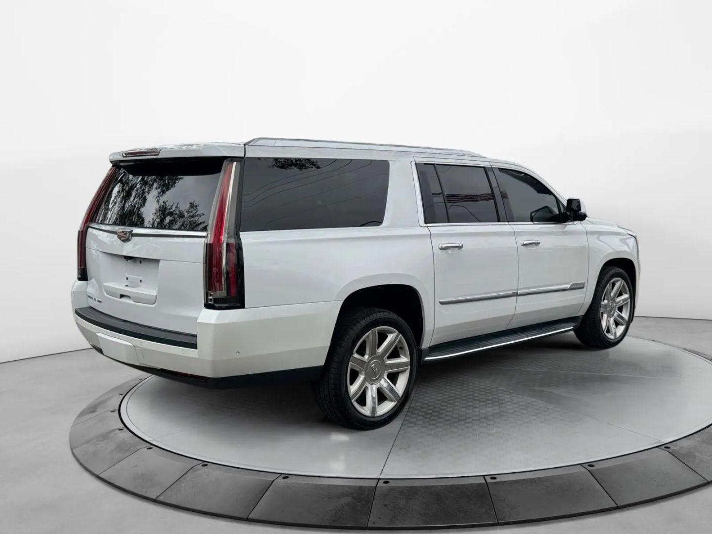 Cadillac Escalade Esv Luxury Sport Utility 4D - Thumbnail 7