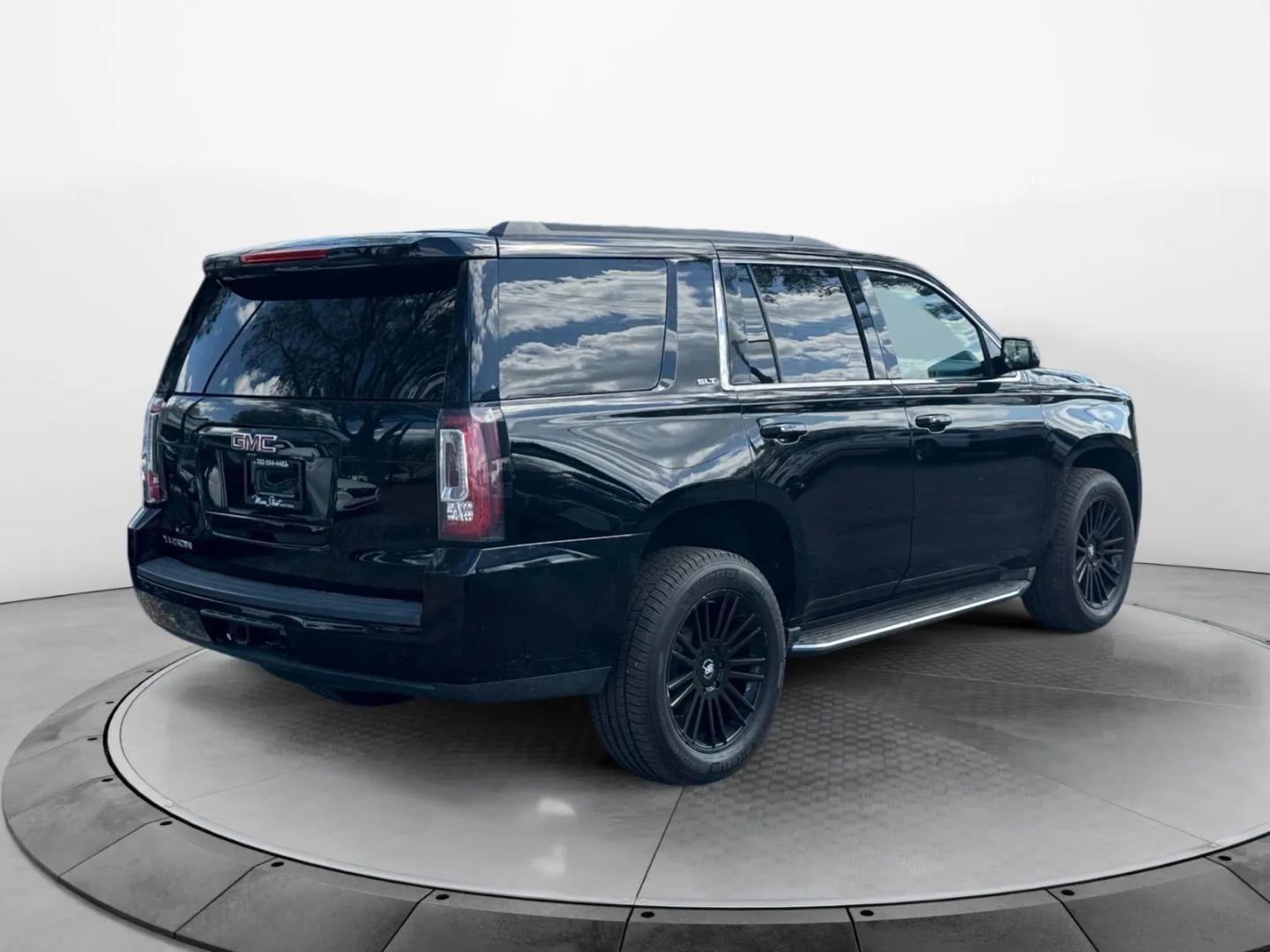 GMC Yukon Slt Sport Utility 4D - Thumbnail 7