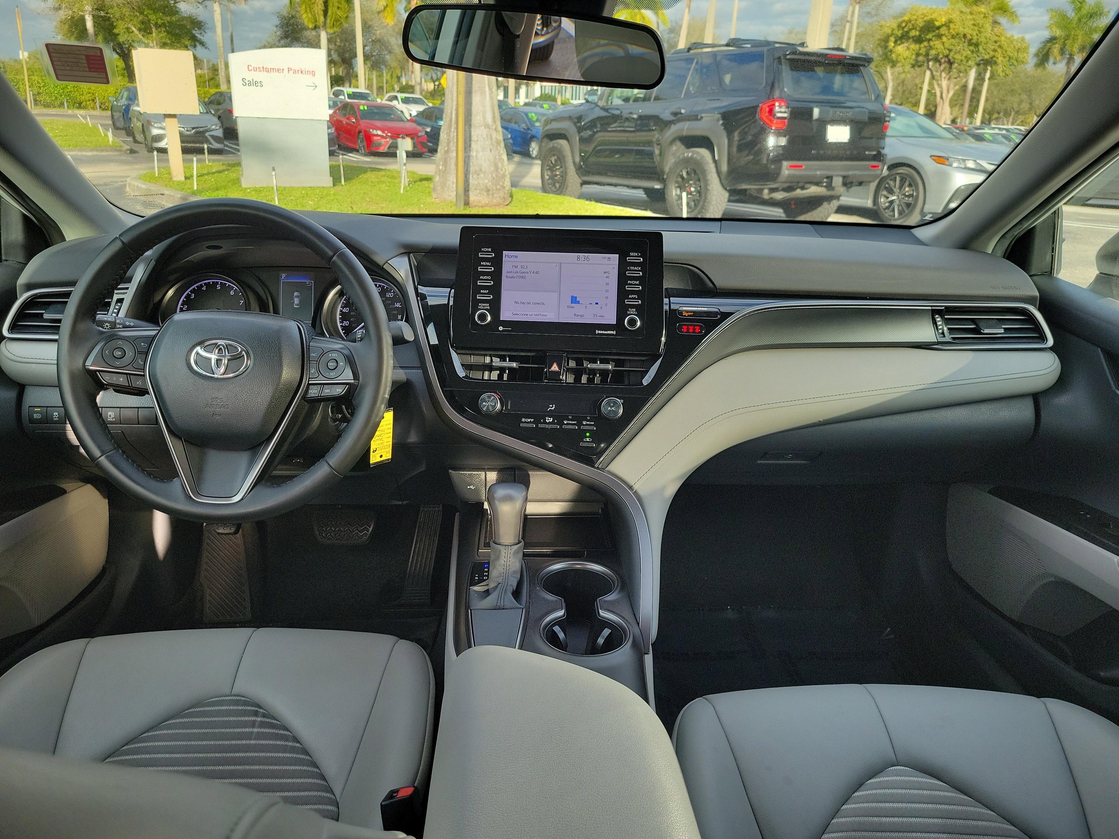 Toyota Camry Se Fwd - Thumbnail 12