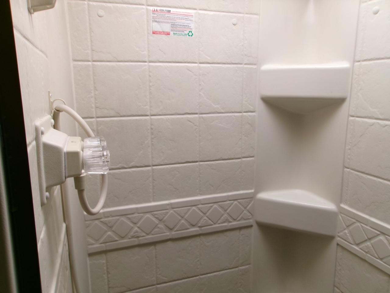 Chevrolet Expressg4500 159" - Thumbnail 15