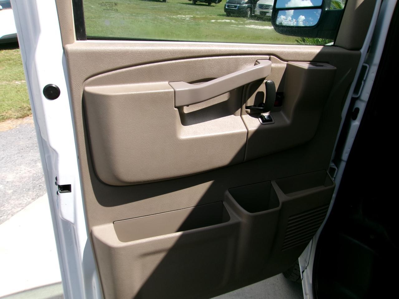 Chevrolet Express2500 Cargo - Thumbnail 10