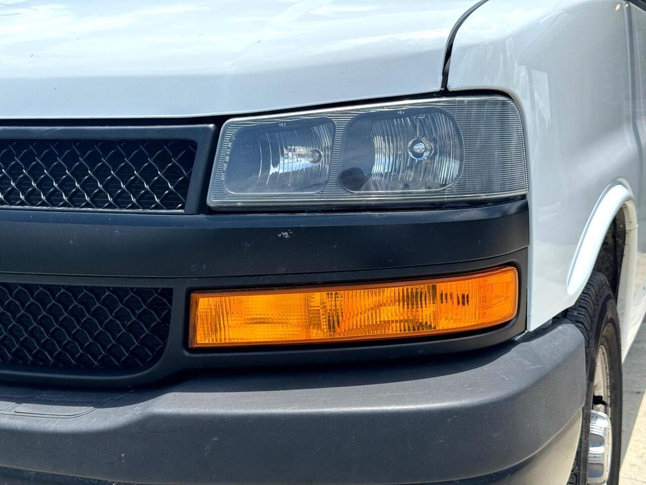 Chevrolet Express2500 Cargo - Thumbnail 9