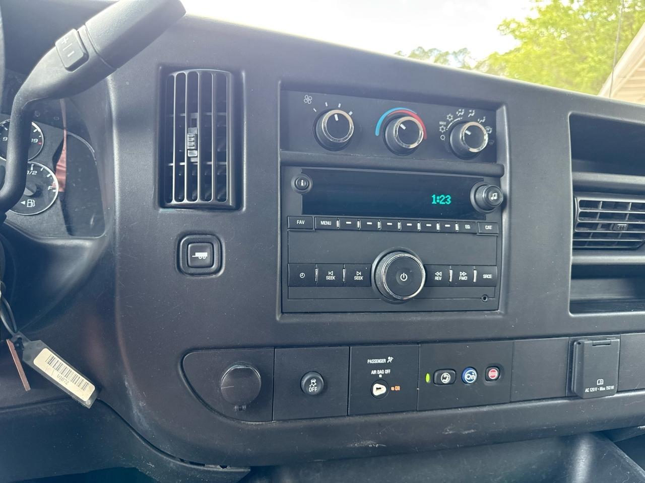 Chevrolet Express2500 Cargo - Thumbnail 20