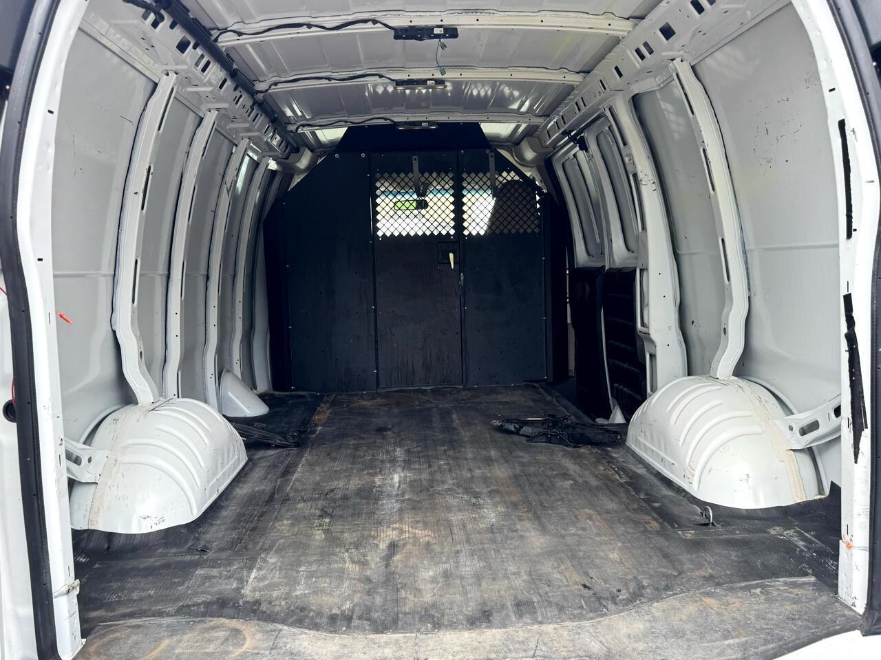 Chevrolet Express2500 Cargo - Thumbnail 10