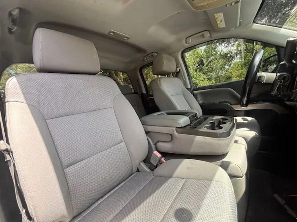 Chevrolet Silverado 1500 Double Cab - Thumbnail 16