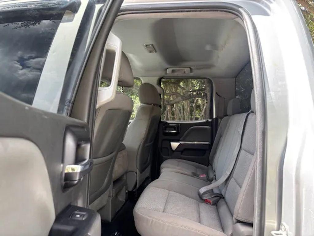 Chevrolet Silverado 1500 Double Cab - Thumbnail 13