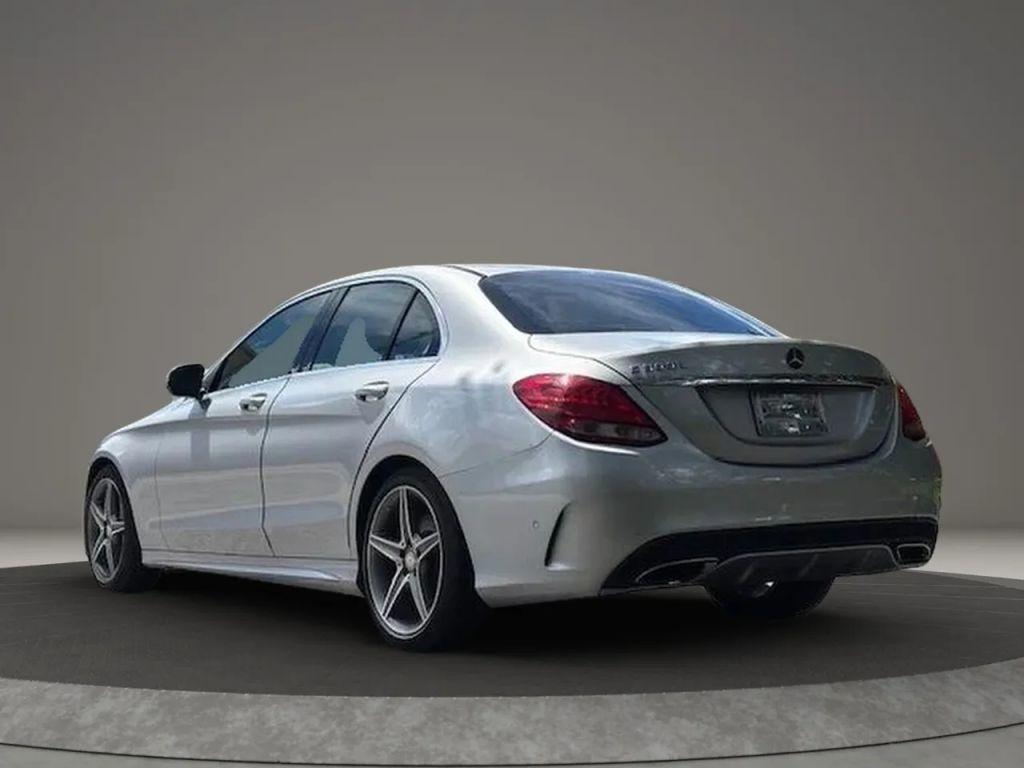 Mercedes-Benz C-Class - Thumbnail 6