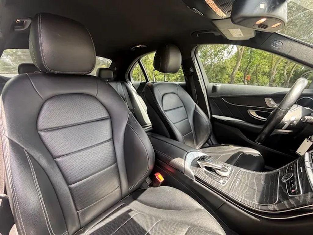 Mercedes-Benz C-Class - Thumbnail 17
