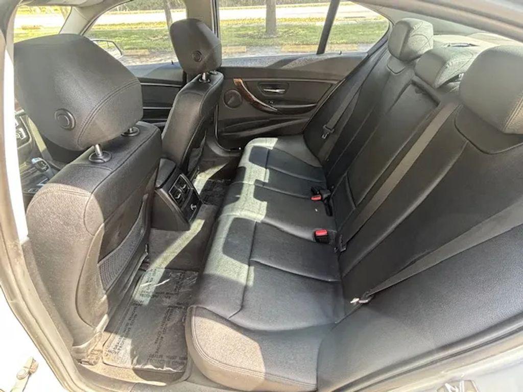 BMW 3 Series - Thumbnail 13