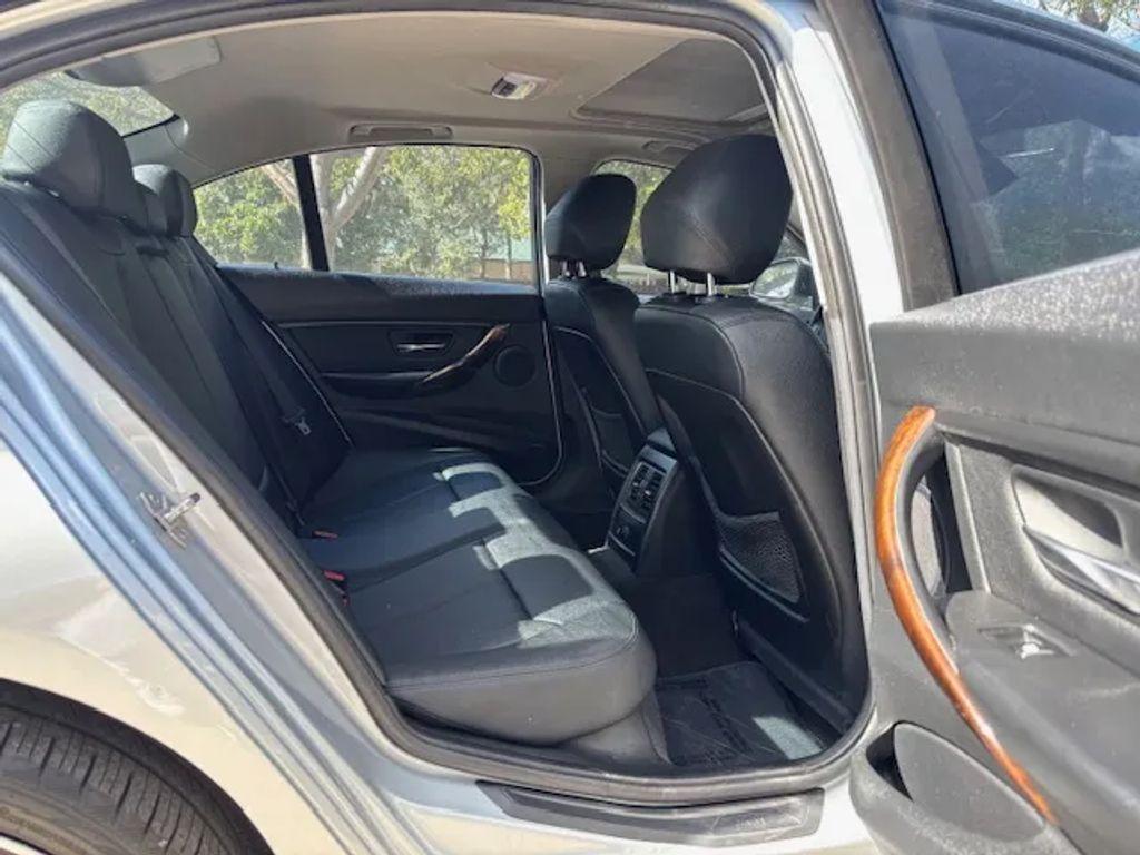 BMW 3 Series - Thumbnail 15