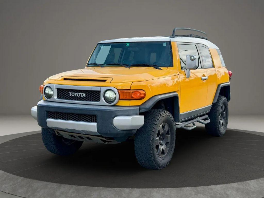 Toyota Fj Cruiser - Thumbnail 3