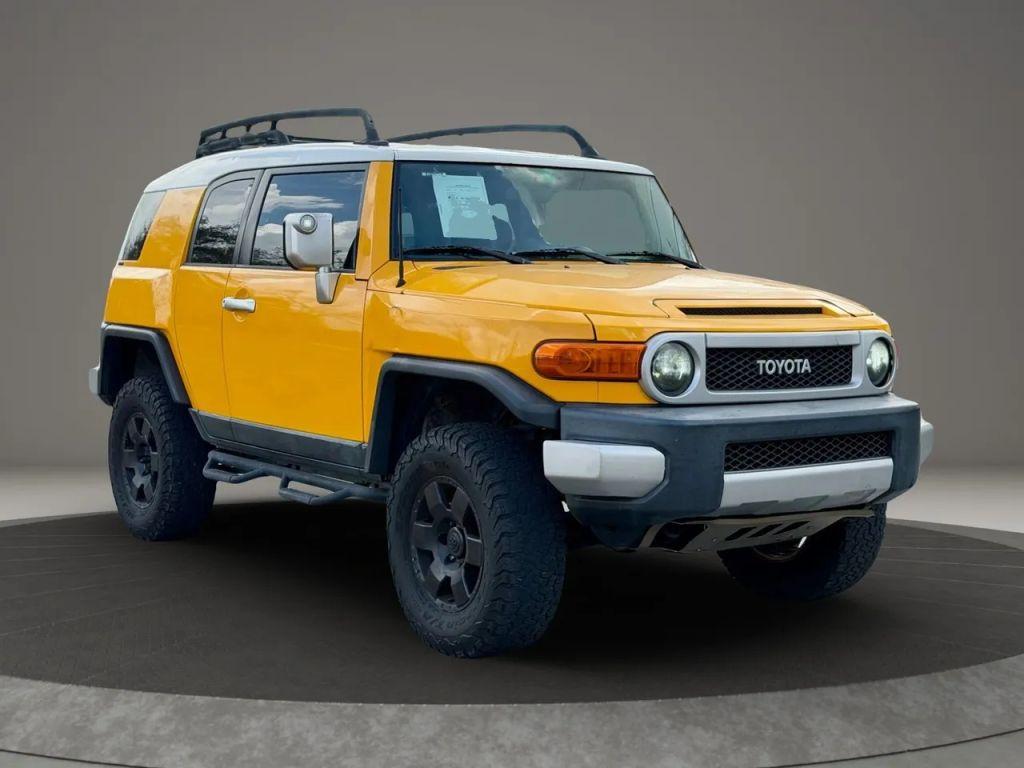 Toyota Fj Cruiser - Thumbnail 5