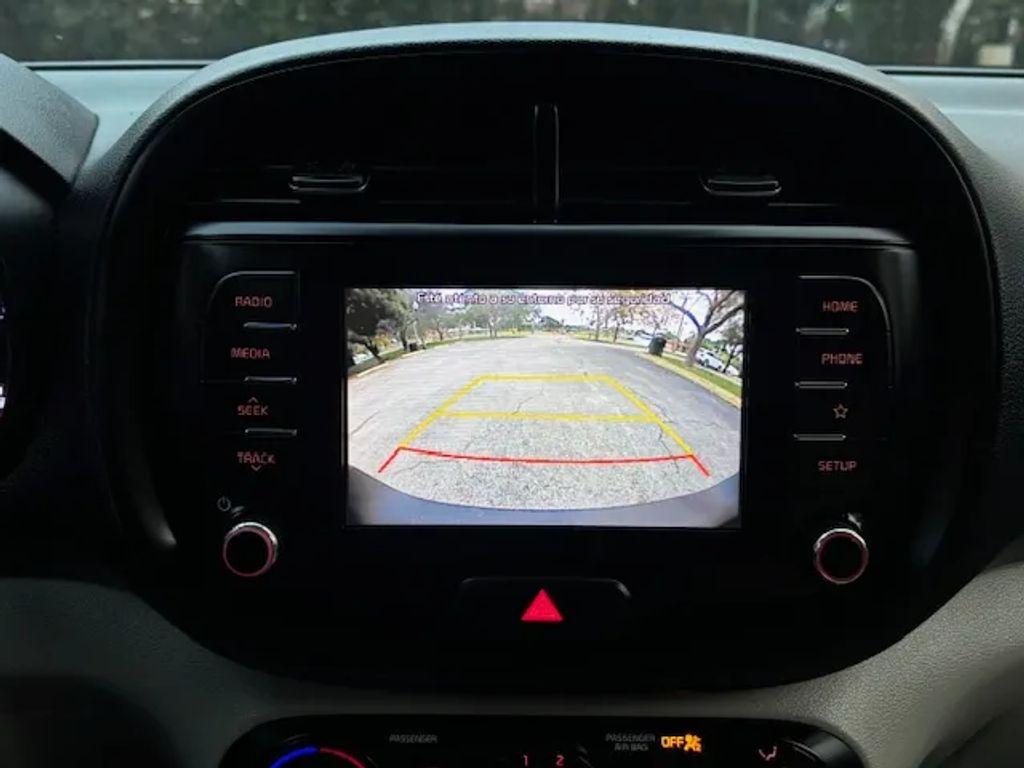 Kia Soul - Thumbnail 2