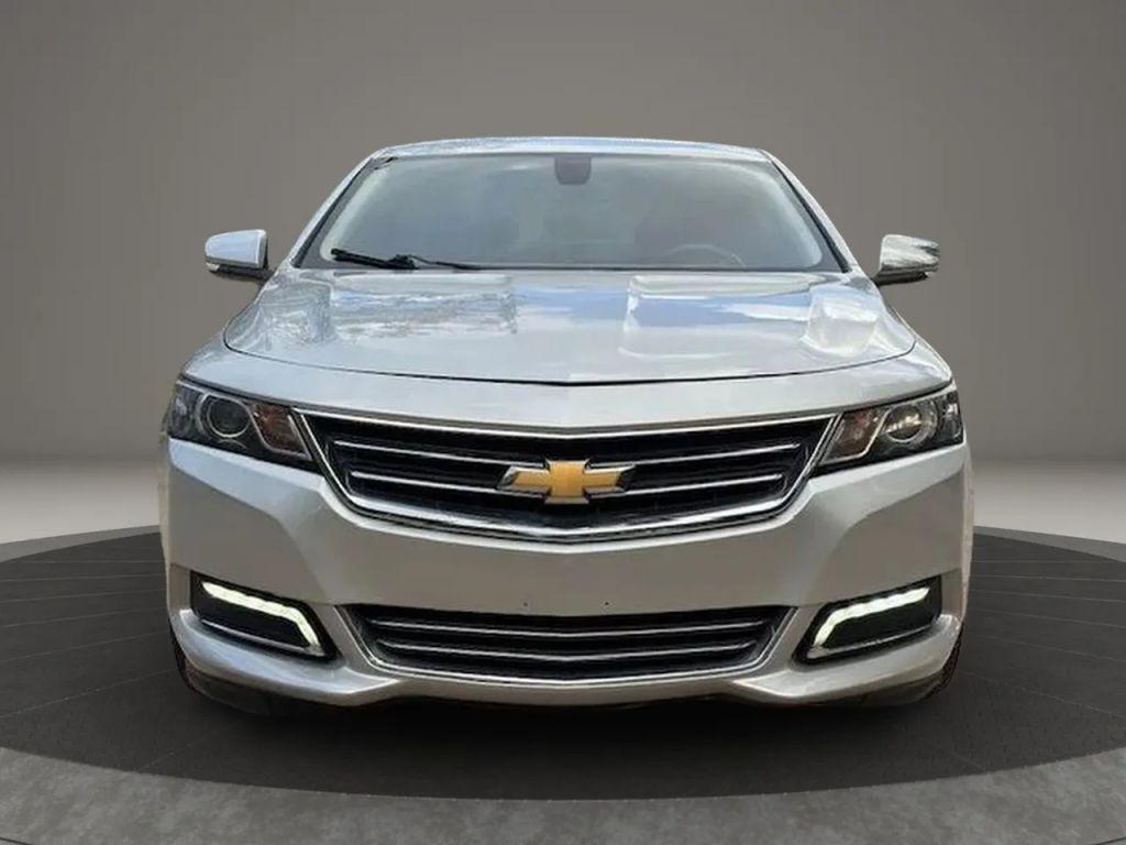 Chevrolet Impala - Thumbnail 4