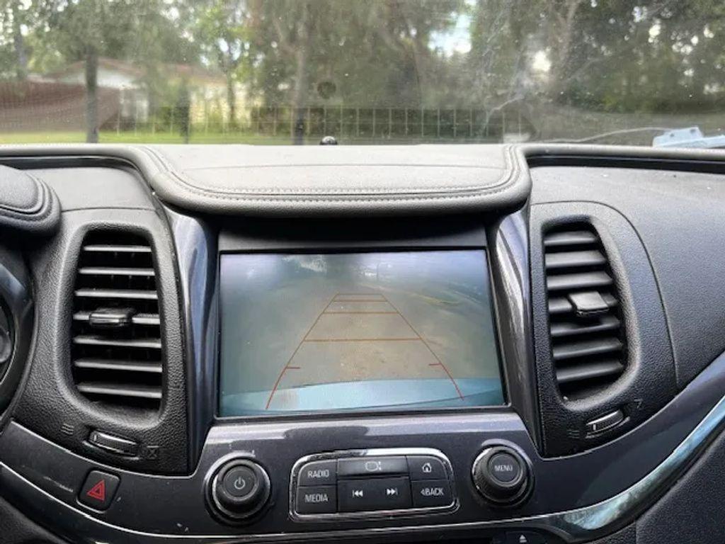 Chevrolet Impala - Thumbnail 2