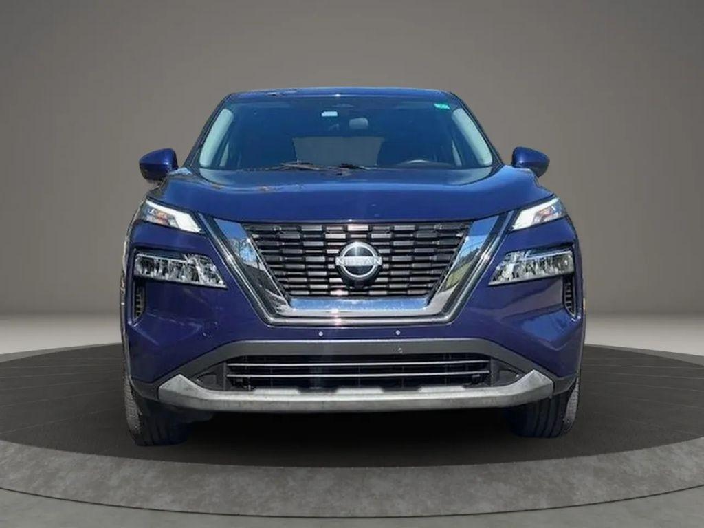 Nissan Rogue - Thumbnail 4