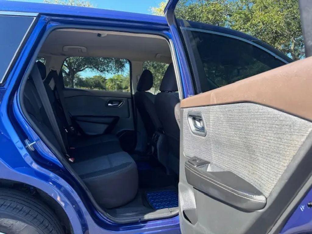 Nissan Rogue - Thumbnail 14