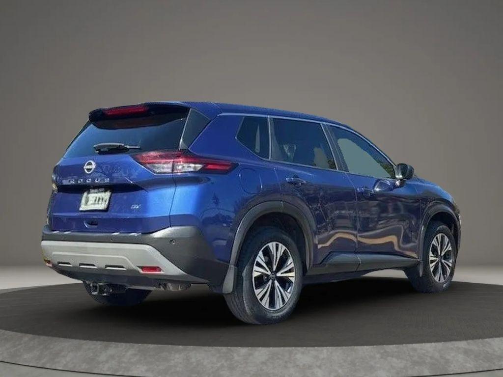 Nissan Rogue - Thumbnail 8