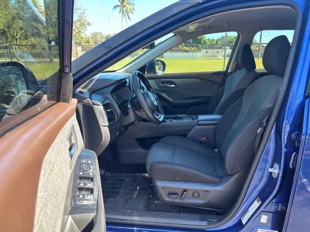 Nissan Rogue - Thumbnail 15