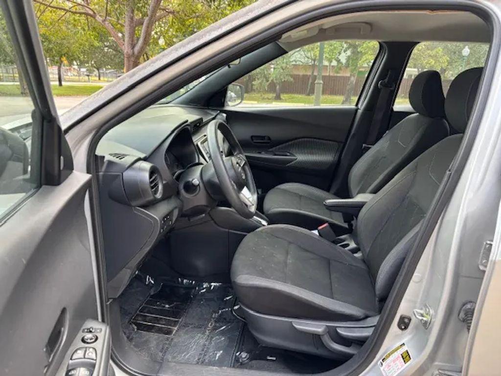 Nissan Kicks - Thumbnail 11