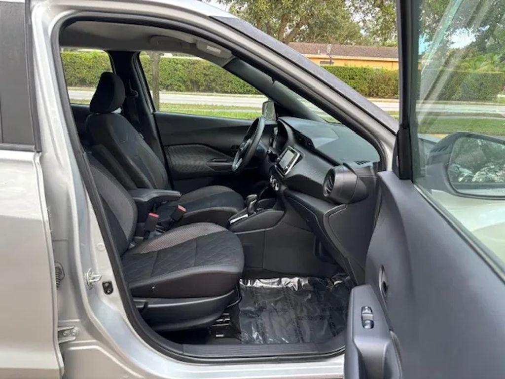 Nissan Kicks - Thumbnail 15