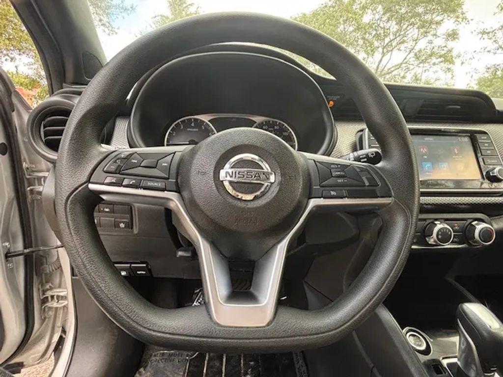 Nissan Kicks - Thumbnail 20