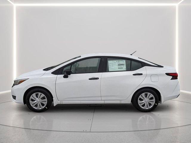 Nissan Versa S - Thumbnail 3