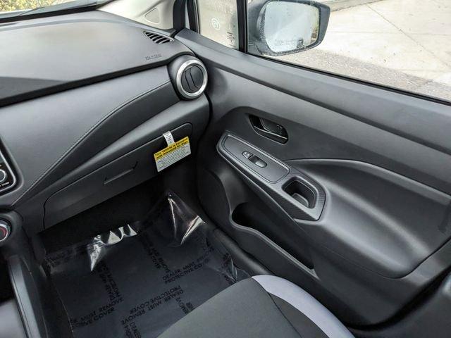 Nissan Versa S - Thumbnail 13