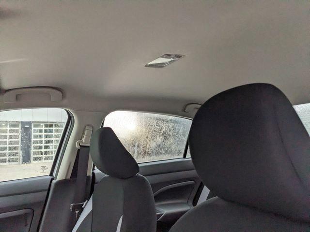 Nissan Versa S - Thumbnail 17