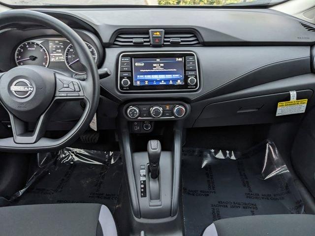 Nissan Versa S - Thumbnail 12