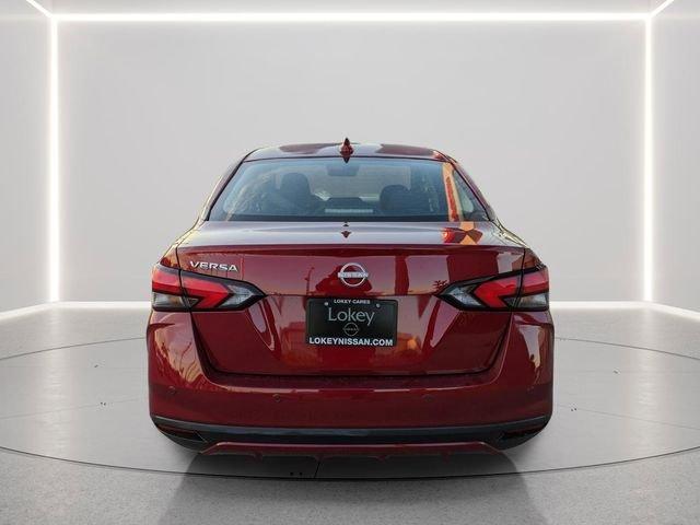 Nissan Versa Sv - Thumbnail 6
