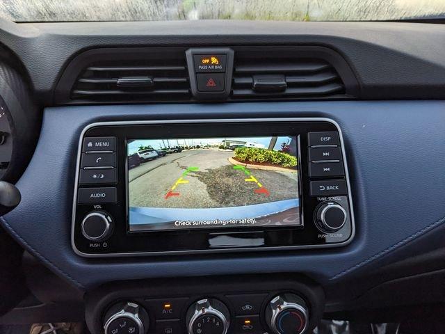 Nissan Versa Sv - Thumbnail 17