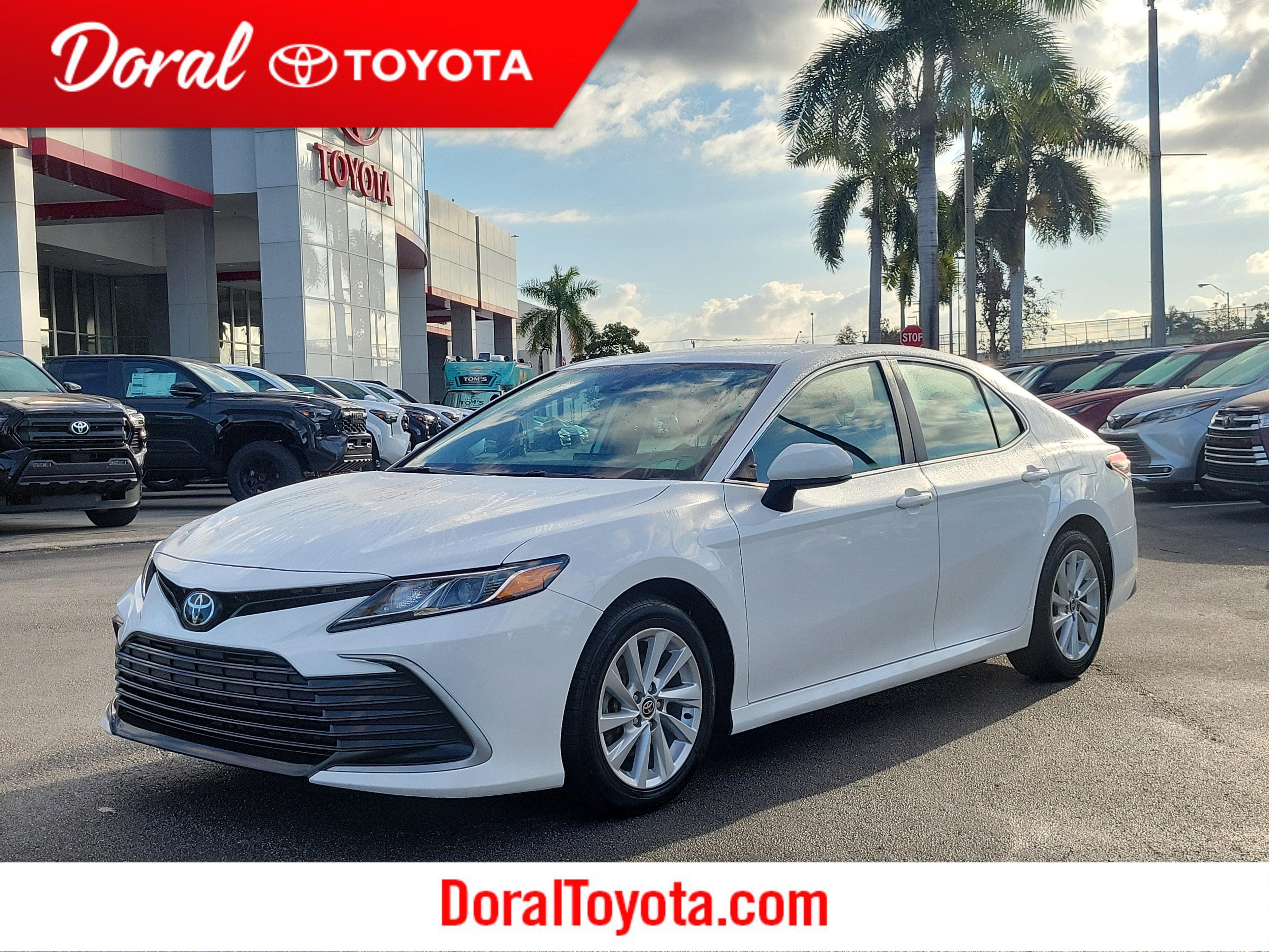 Toyota Camry Le Fwd - Thumbnail 2