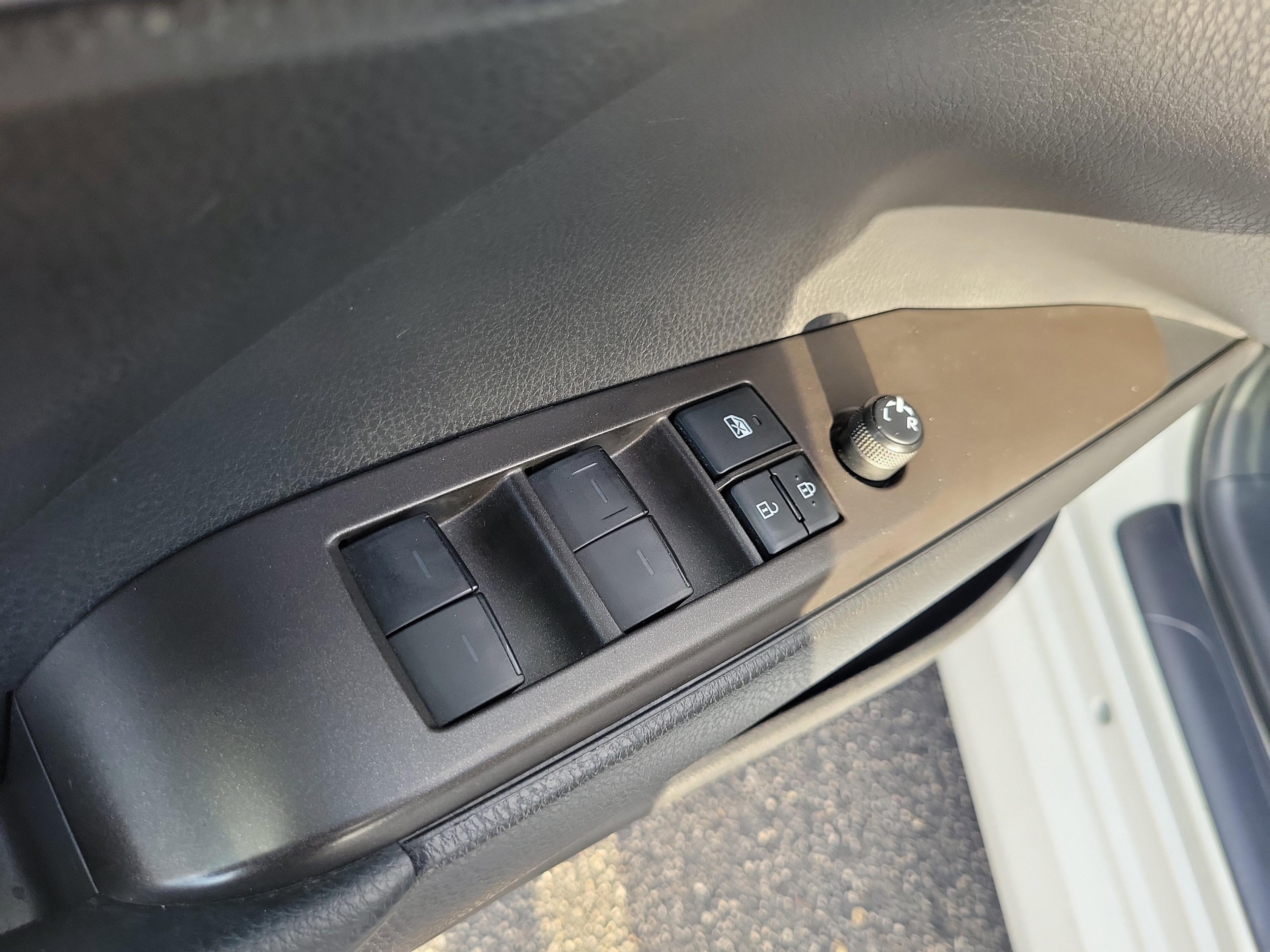 Toyota Camry Le Fwd - Thumbnail 14