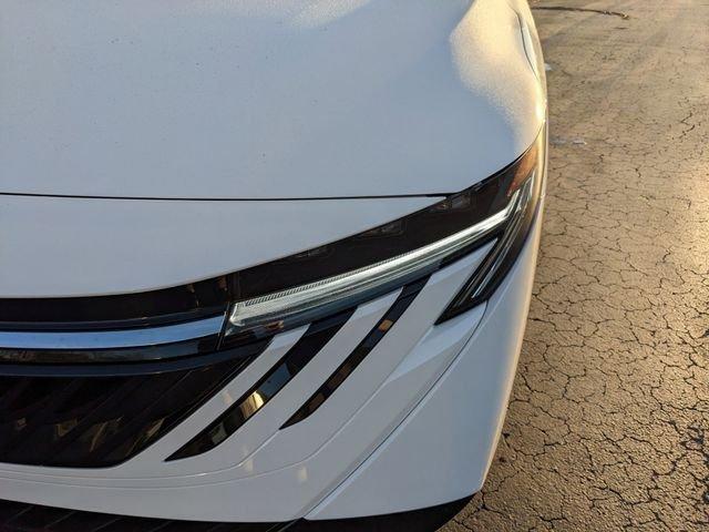 Nissan Sentra S - Thumbnail 7