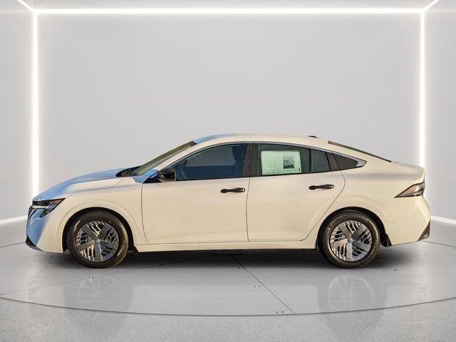 Nissan Sentra S - Thumbnail 3