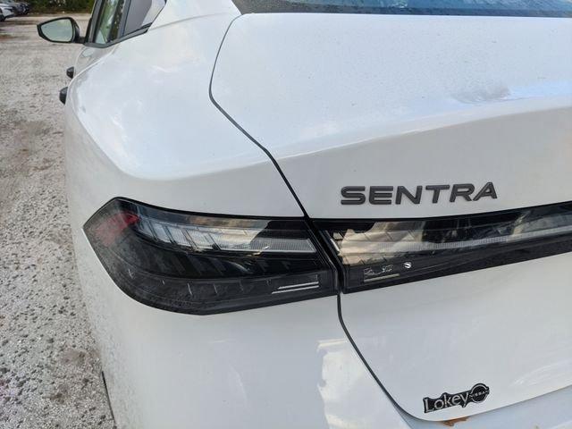 Nissan Sentra S - Thumbnail 11