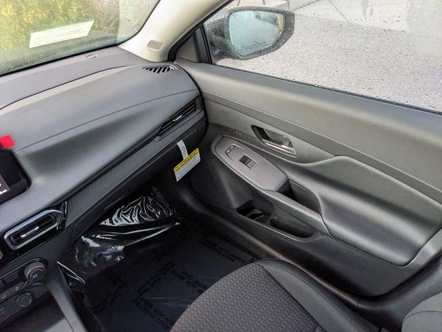 Nissan Sentra S - Thumbnail 15