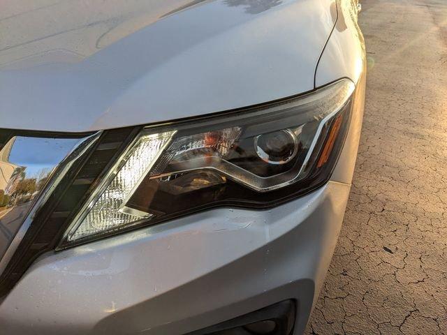 Nissan Pathfinder Sl - Thumbnail 6