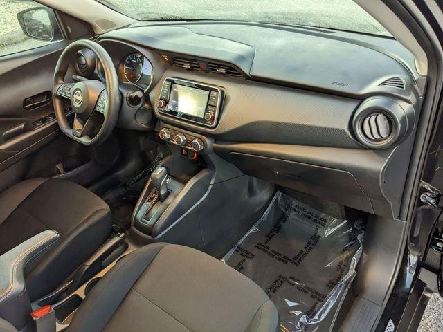 Nissan Kicks Play S - Thumbnail 10