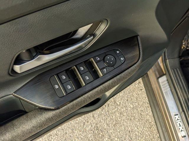 Nissan Kicks Sv - Thumbnail 14