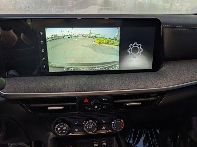 Nissan Kicks Sv - Thumbnail 18