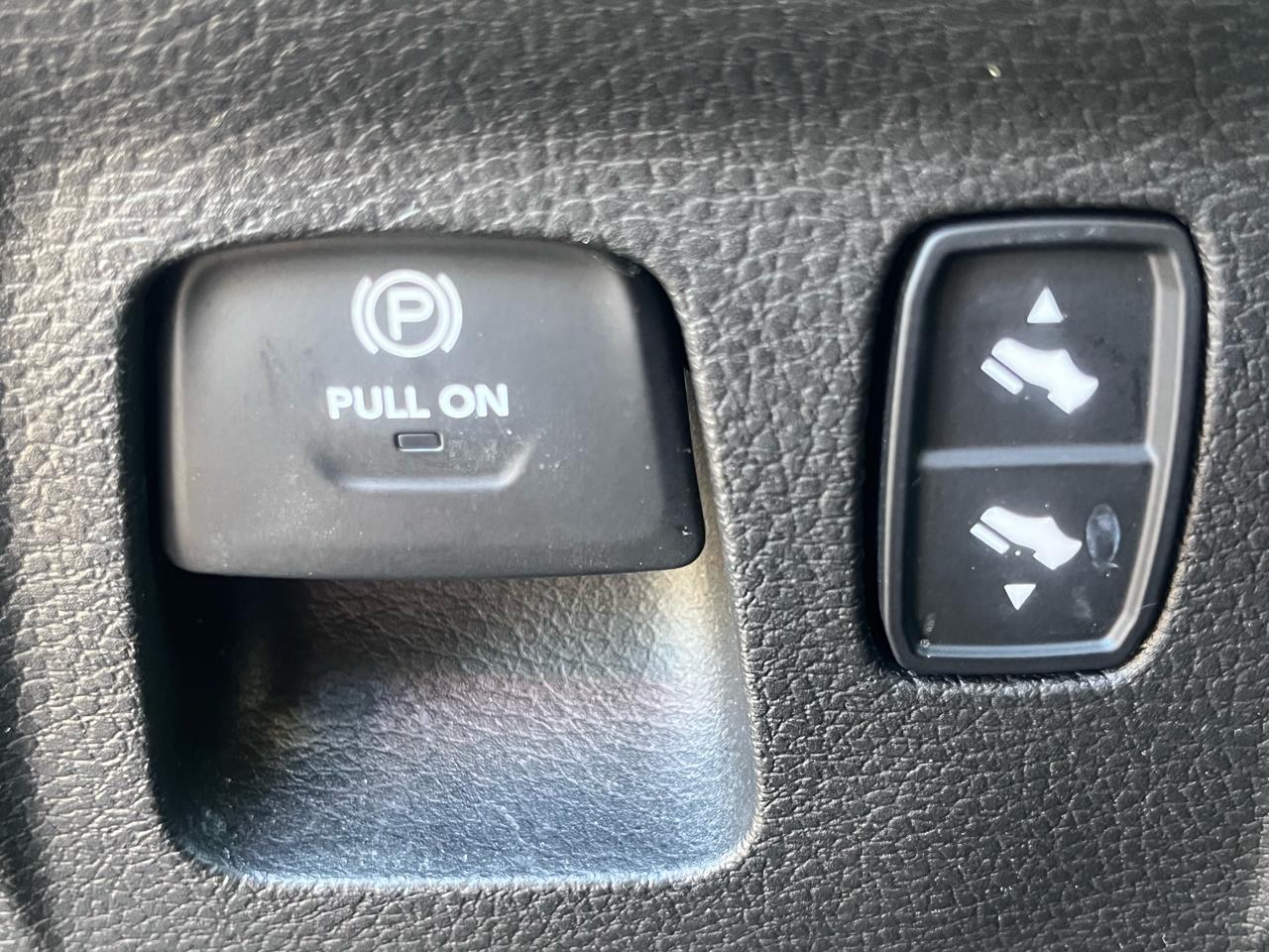 Ram 1500Big Horn/Lone Star 4X2 Cr - Thumbnail 13