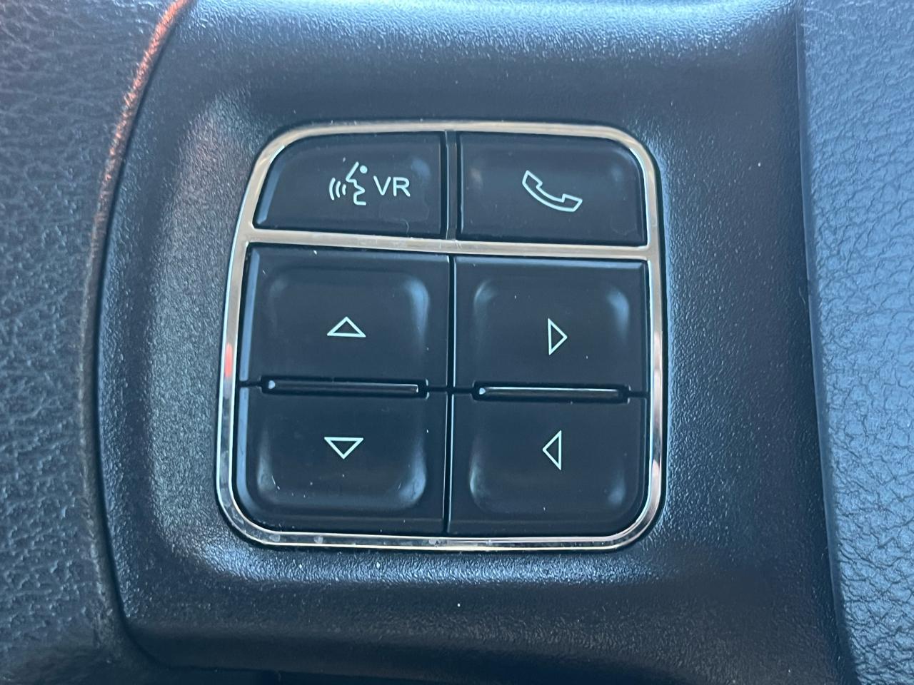 Ram 1500Slt 4X2 Crew Cab Diesel - Thumbnail 17