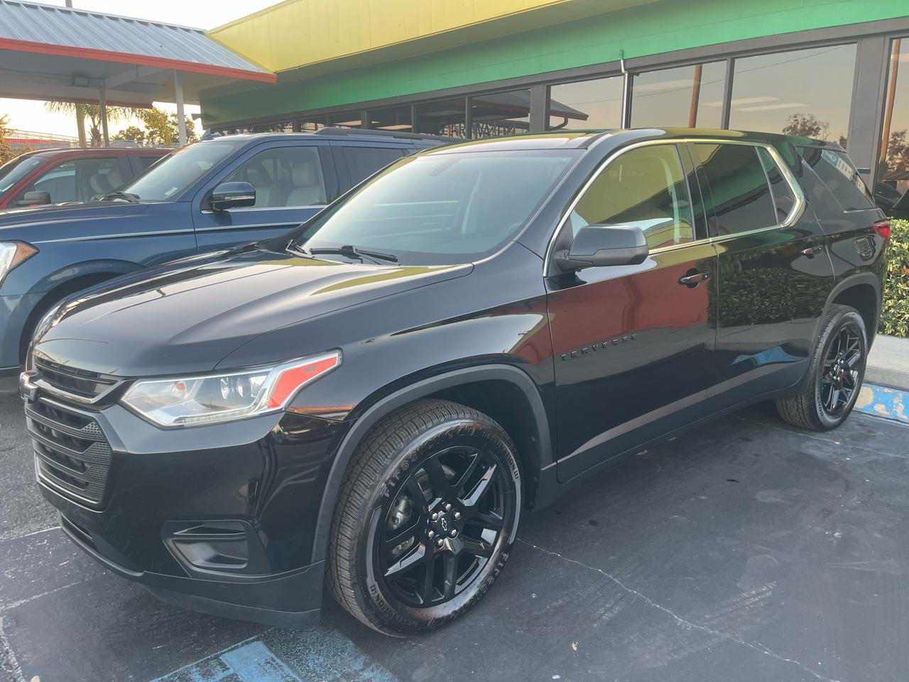 Chevrolet Traversefwd 4Dr Ls W/1Ls - Thumbnail 3