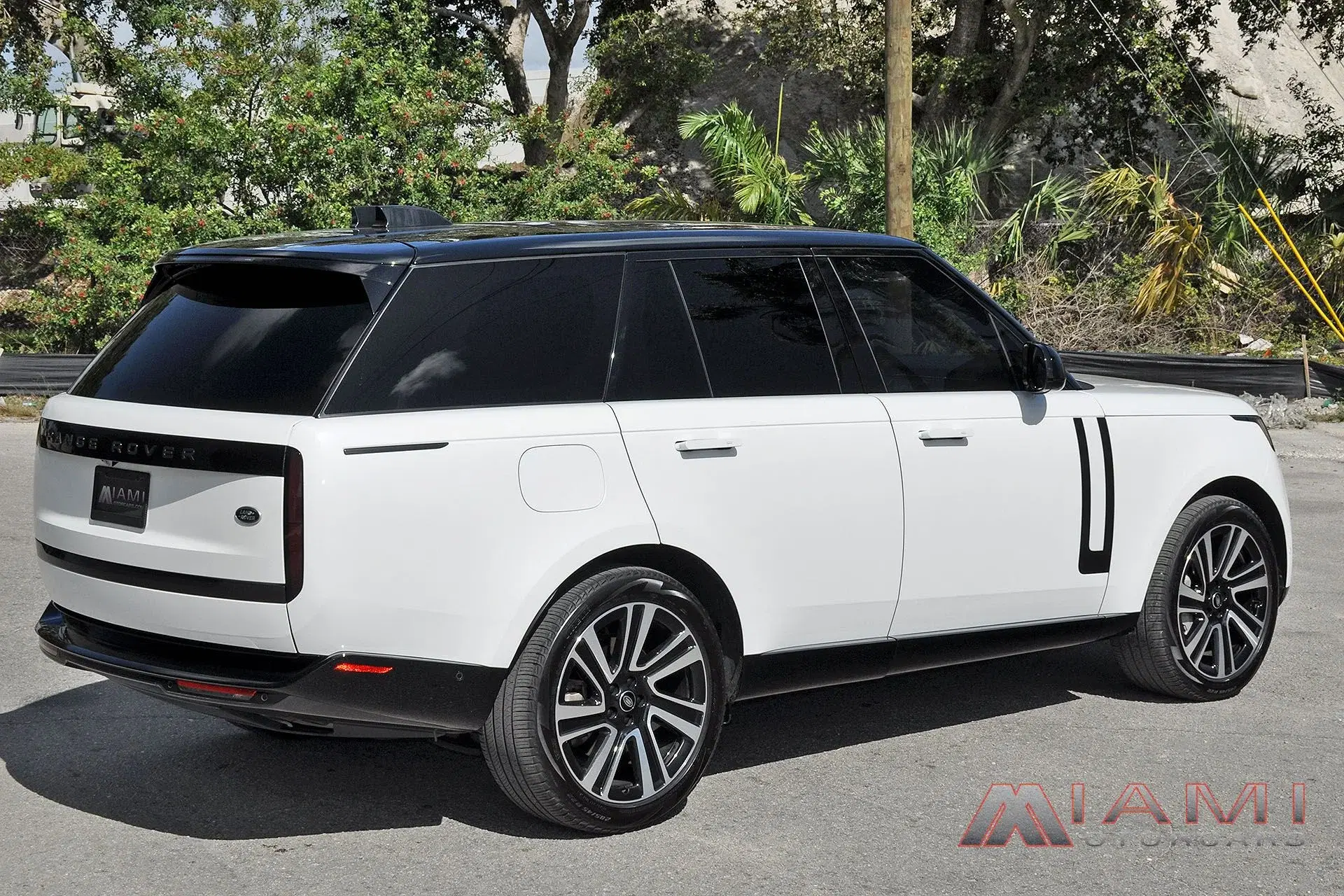 Land Rover Range Rover - Thumbnail 6