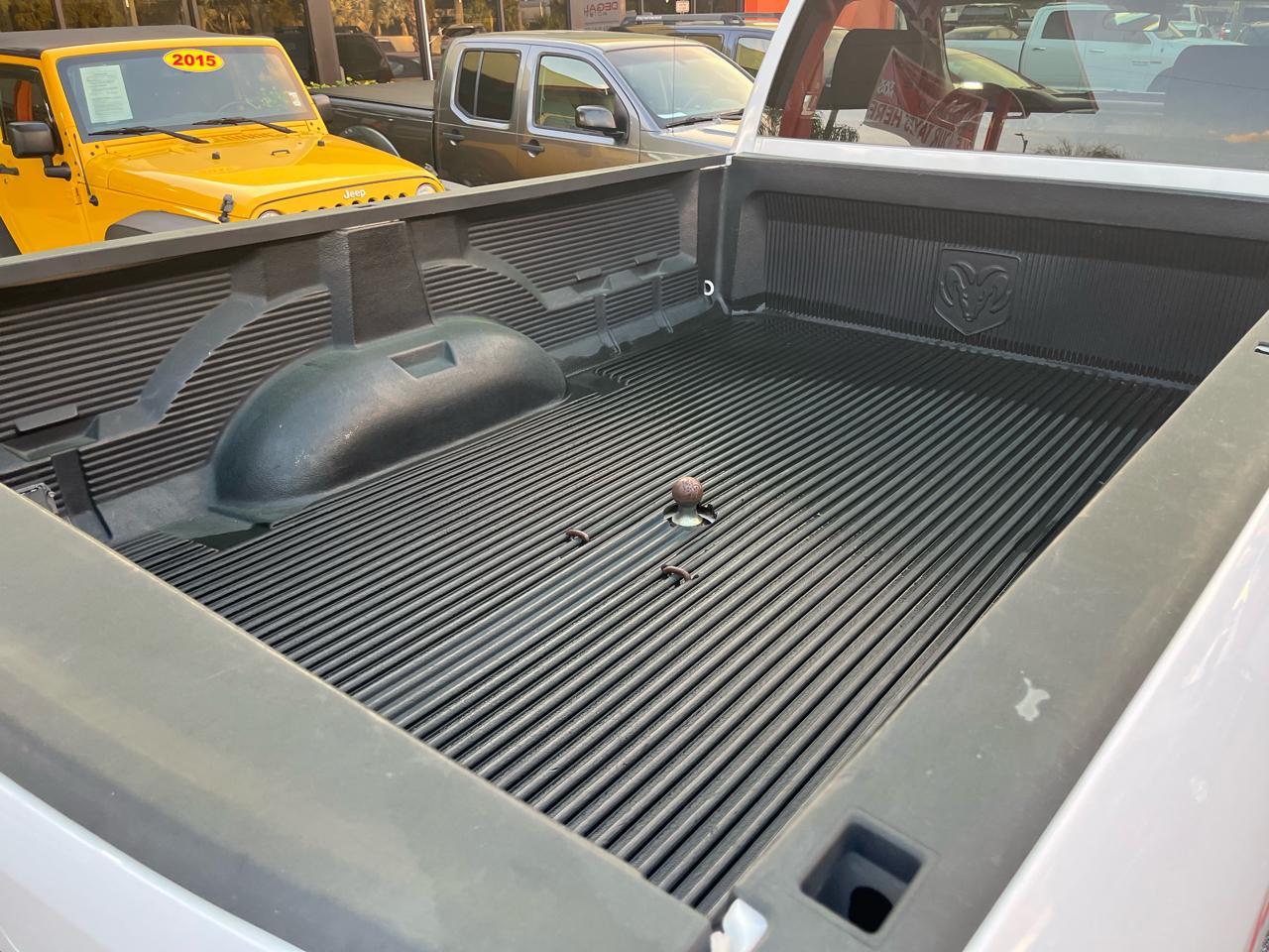 Ram 25004Wd Reg Cab 140.5" Trades - Thumbnail 2